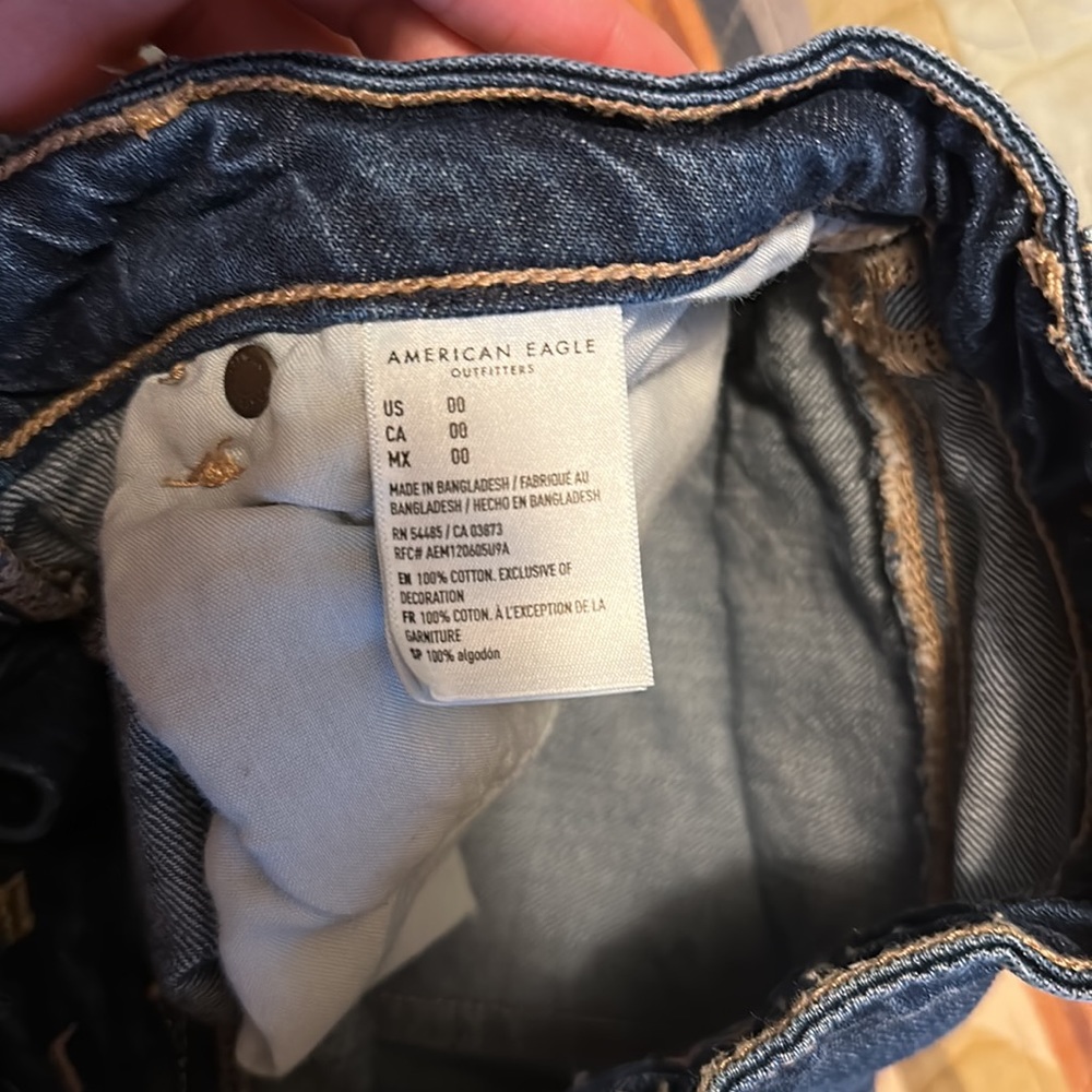 Shorts - Picture 4 of 5